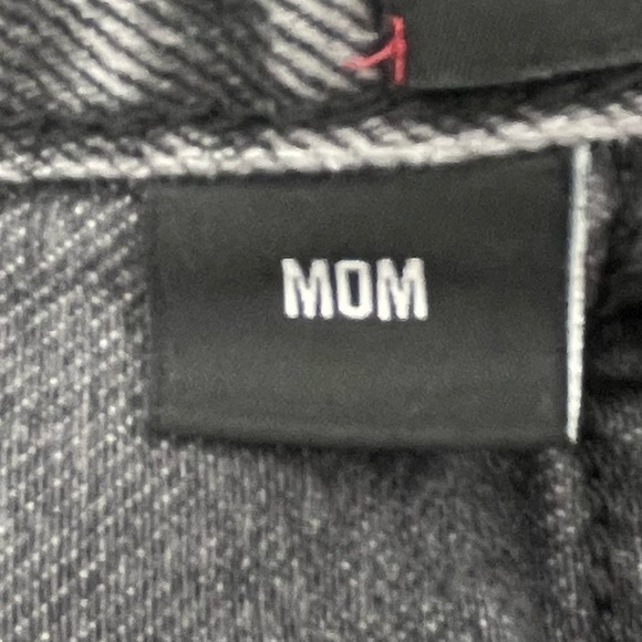 Urban Outfitters BDG Washed Out Black Mom Jeans Size 26 - Picture 7 of 11